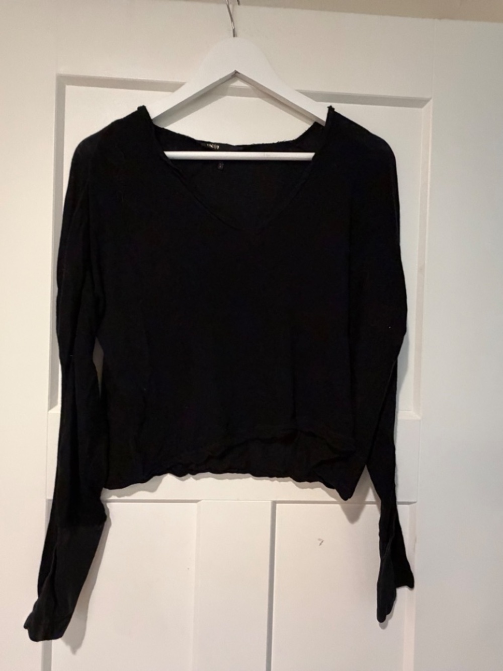 MAJE WOMEN'S V NECK BLACK WOOL LIGHT WEIGHT LEATHER SWEATER SIZE 2
